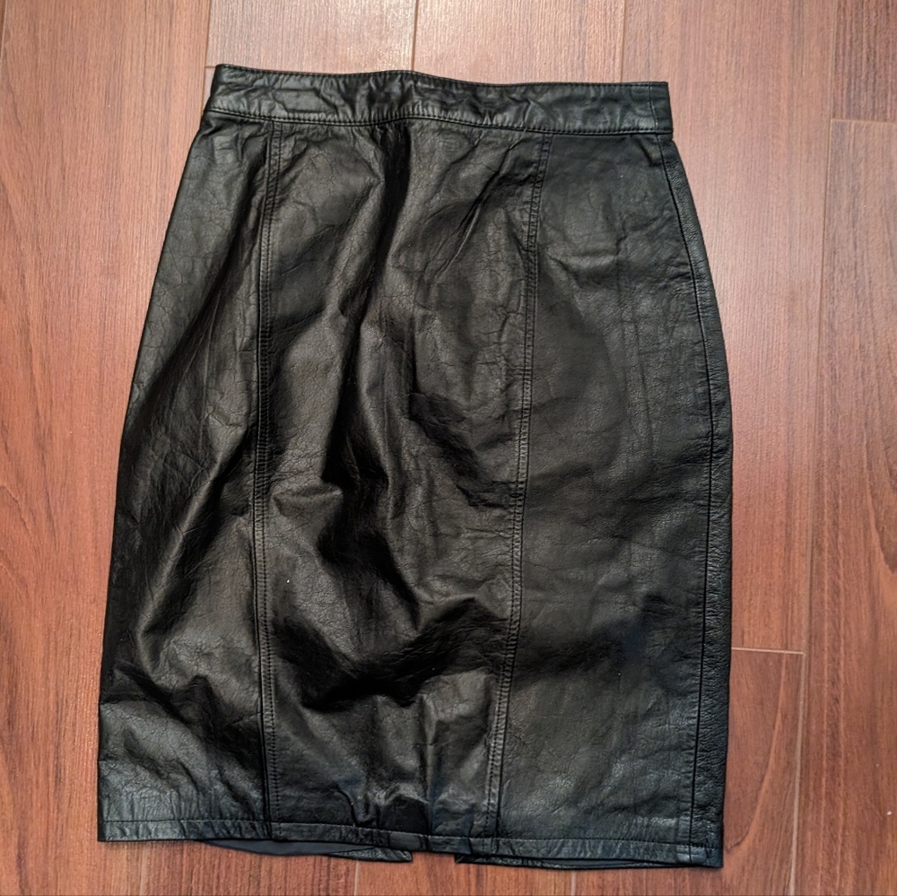 Pelle Cuir Vintage Leather Pencil Skirt with Back Slit Modern XS/S
